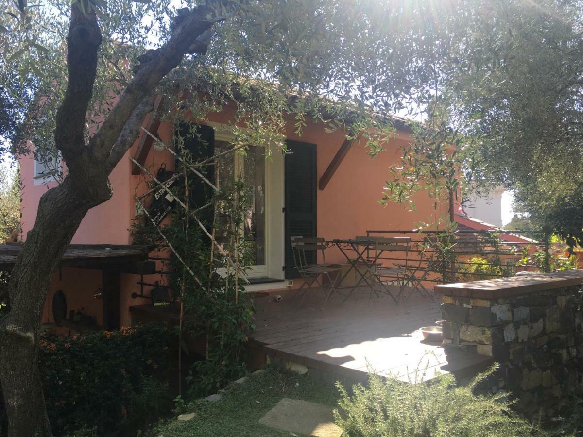 Villa La Casa Di Fedra Imperia Exterior foto